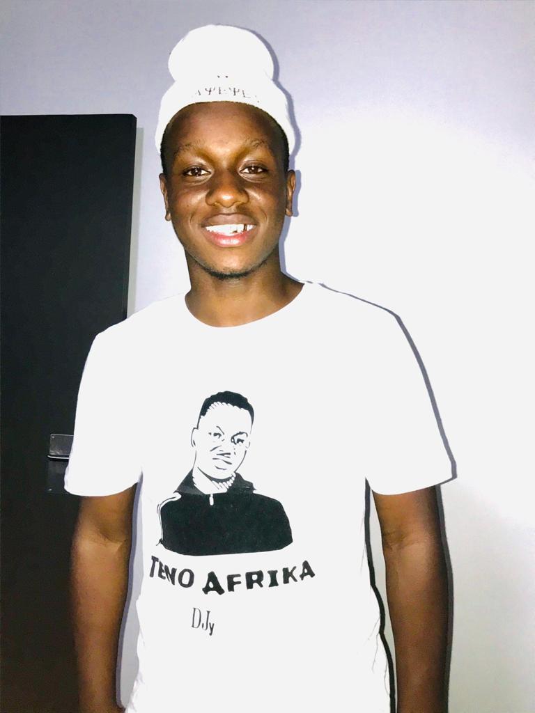 Teno Afrika(テノ・アフリカ)のアーティスト写真